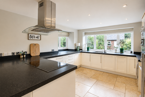 6 bedroom semi-detached house for sale, The Green, Chester CH4