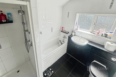 3 bedroom detached house to rent, Butely Road, Luton, Bedfordshire, LU4