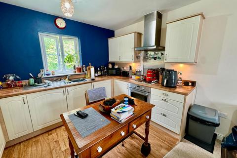 2 bedroom flat for sale, Clos Gwaith Dur, Ebbw Vale, NP23
