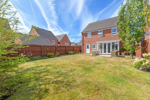 4 bedroom detached house for sale, Pasadena Avenue, Great Sankey, WA5