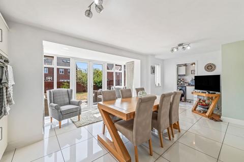 4 bedroom detached house for sale, Pasadena Avenue, Great Sankey, WA5