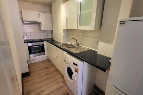 1 bedroom flat to rent, Harpur Street, Bedford