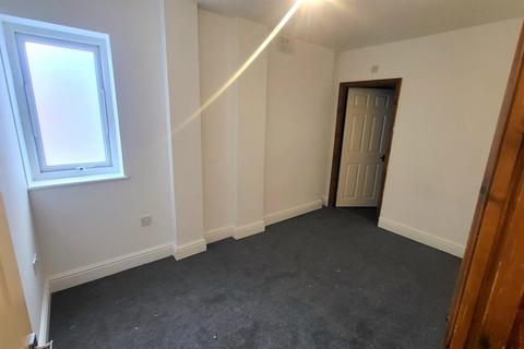 1 bedroom flat to rent, Harpur Street, Bedford