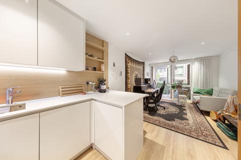 Rivulet Apartments, Devan Grove, N4