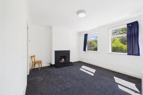 undefined, Walton Road, West Molesey