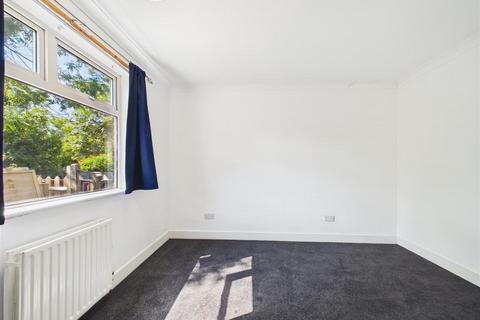 undefined, Walton Road, West Molesey