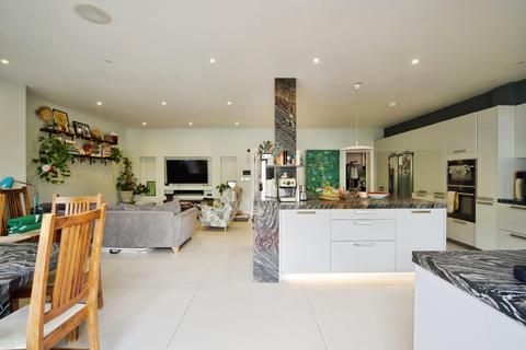 undefined, Friary Way, London, N12