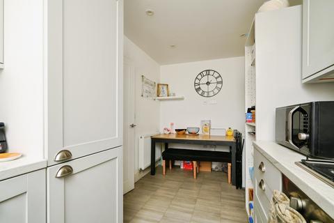 3 bedroom semi-detached house for sale, Blackthorn Road, WANTAGE