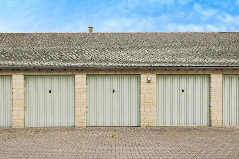 2 bedroom retirement property for sale, Pegasus Court, Cheltenham GL54