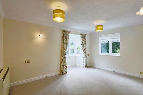 2 bedroom retirement property for sale, Pegasus Court, Cheltenham GL54