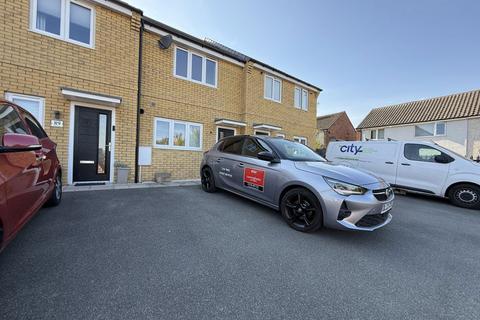 2 bed terraced house for rent in Purbeck Drive