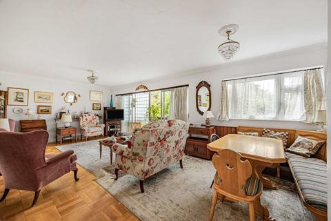 3 bedroom flat for sale, Wargrave Road, Henley-On-Thames RG9