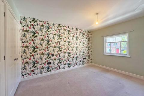 2 bedroom terraced house to rent, Llewellyn Place, Mountfields, Shrewsbury