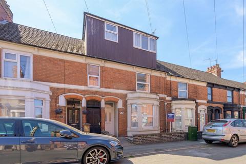 4 bedroom terraced house for sale, William Street, Kettering
