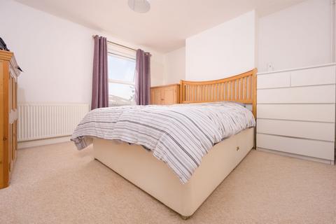 4 bedroom terraced house for sale, William Street, Kettering