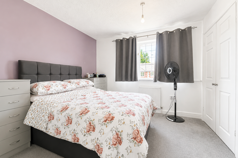 2 bedroom semi-detached house for sale, Tavistock Gardens, Farnborough, Hampshire