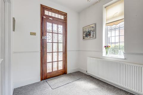 3 bedroom semi-detached house for sale, Kiln Road, Benfleet SS7