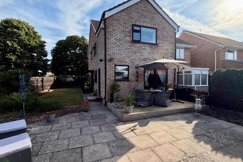 4 bedroom house for sale, Coniston Walk, Hereford