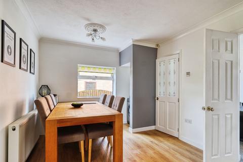 3 bedroom semi-detached house for sale, Kelmscott Lane, Leeds