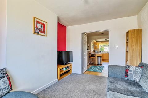 3 bedroom semi-detached house for sale, Kelmscott Lane, Leeds