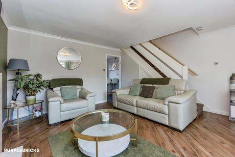 3 bedroom terraced house for sale, Neston Close, Oldham, OL2