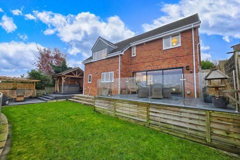 4 bedroom detached house for sale, Melvinia Crescent, Barnsley