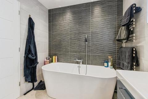 4 bedroom detached house for sale, Melvinia Crescent, Barnsley