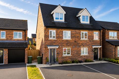 3 bedroom semi-detached house for sale, Silkstone Road, Pontefract WF7
