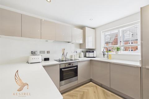 3 bedroom semi-detached house for sale, Silkstone Road, Pontefract WF7