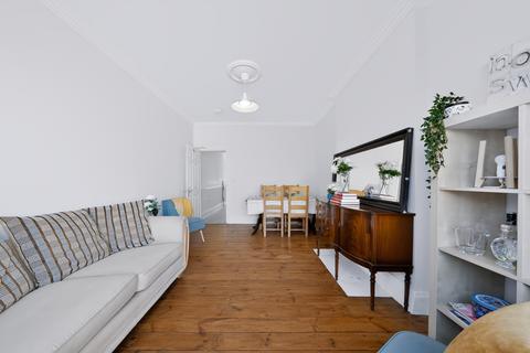 4 bedroom terraced house to rent, Brigstock Road, Thornton Heath CR7
