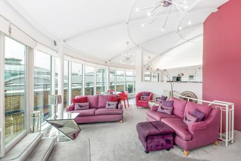 3 bedroom penthouse to rent, Leeman Road, York, YO26