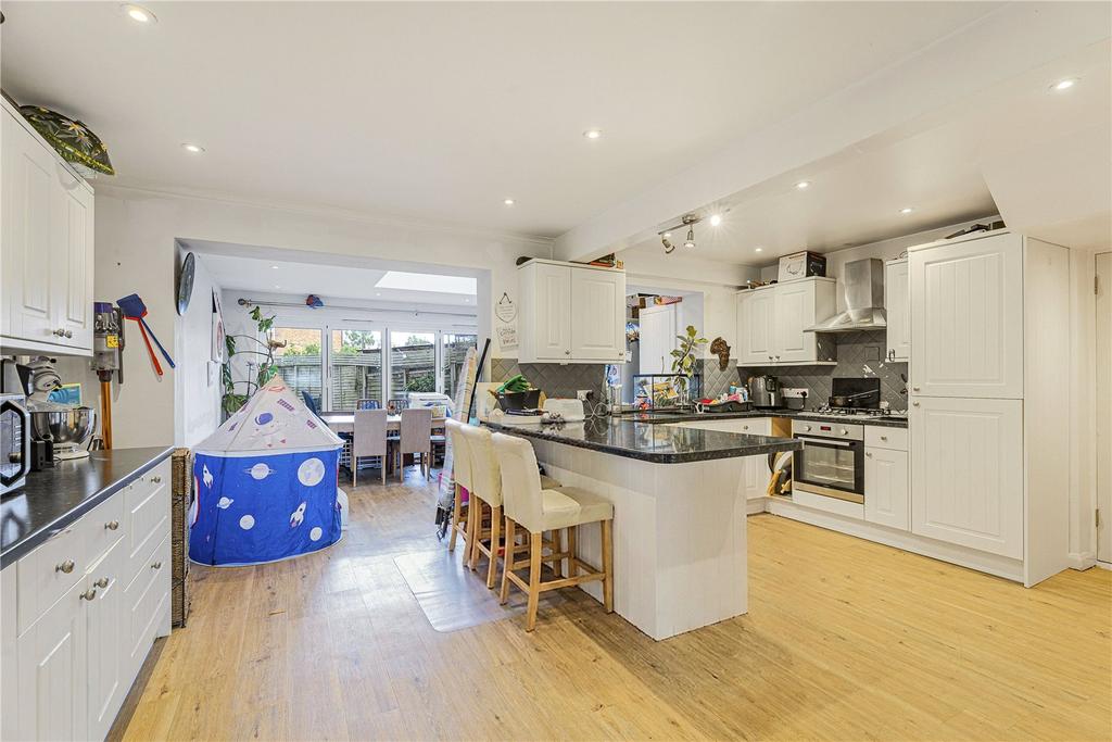 Kitchen/Dining