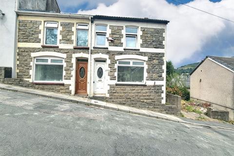 3 bedroom end of terrace house to rent, Gaen Street, Abertillery, NP13