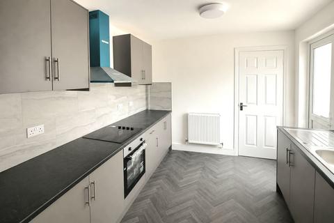 3 bedroom end of terrace house to rent, Gaen Street, Abertillery, NP13