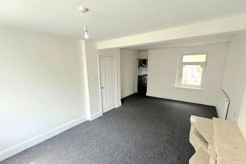 3 bedroom end of terrace house to rent, Gaen Street, Abertillery, NP13