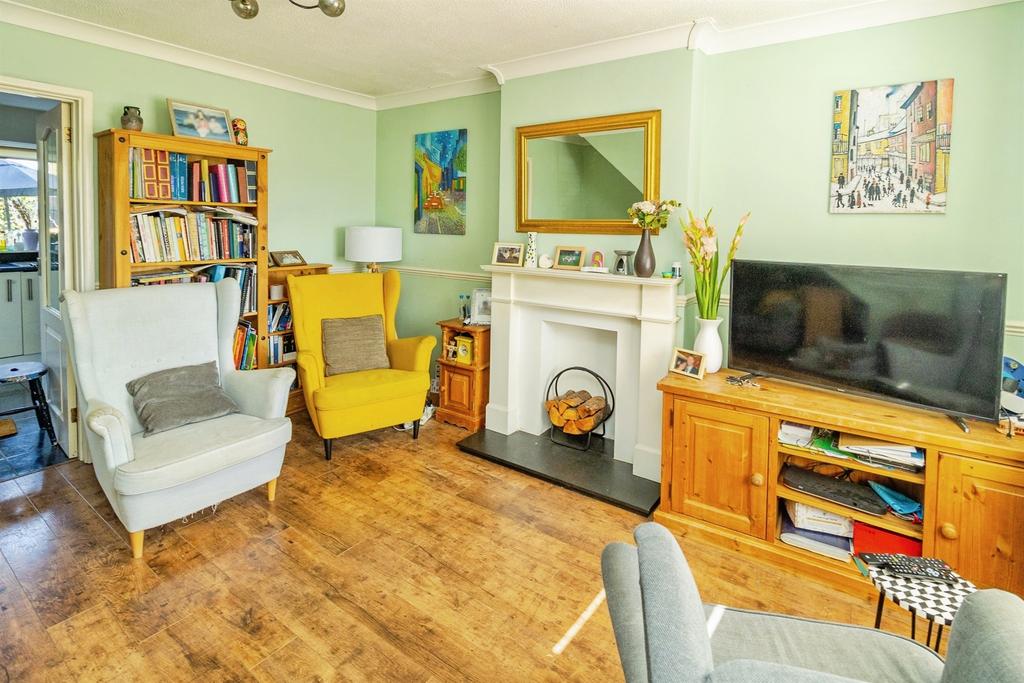 Living room, fireplace