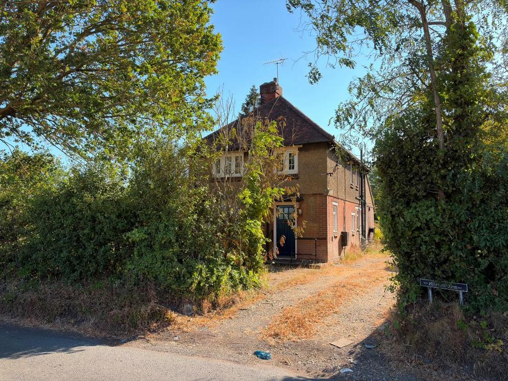 Detached house exterior