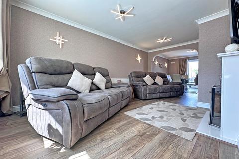 2 bedroom semi-detached bungalow for sale, Waterfield Close, FOXYARDS, TIPTON, DY4 8BB