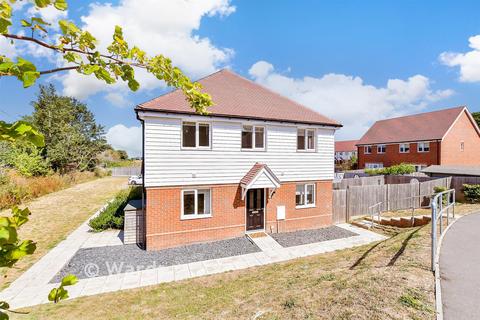 2 bedroom end of terrace house for sale, Harvey Drive, Faversham ME13