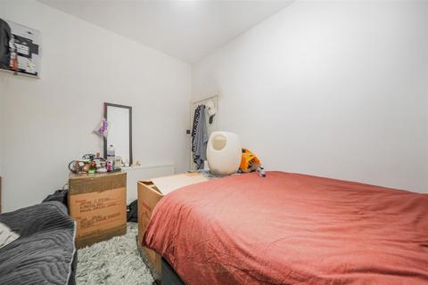 undefined, Drayton Road, London