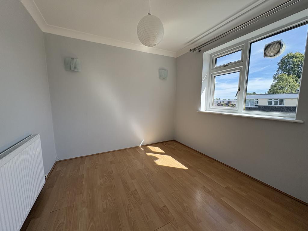 Apartment in Solihull, West Midlands - View 2