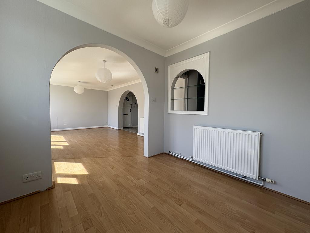 Apartment in Solihull, West Midlands - View 3