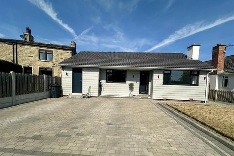 3 bedroom detached bungalow for sale, Lee Green, Mirfield