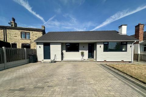 3 bedroom detached bungalow for sale, Lee Green, Mirfield