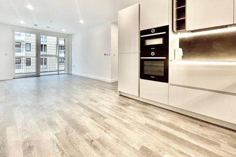 undefined, Streamdale Road, London W3