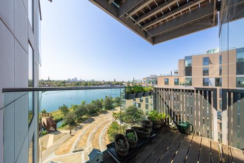 2 bedroom flat for sale, Goodchild Road London N4