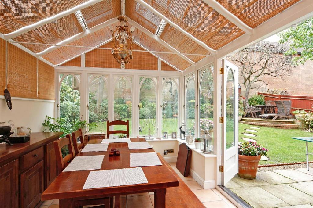 House in Kingston Upon Thames - View 3
