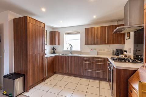 2 bedroom flat for sale, Horse Fair Lane, Rothwell, Kettering