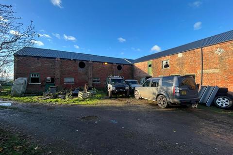 4 bedroom detached house to rent, Moss Lane, Northwich CW9