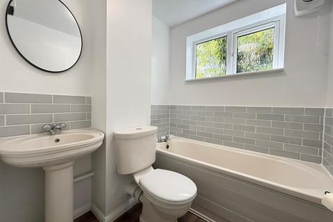 1 bedroom apartment to rent, Intalbury Avenue, AYLESBURY, HP19